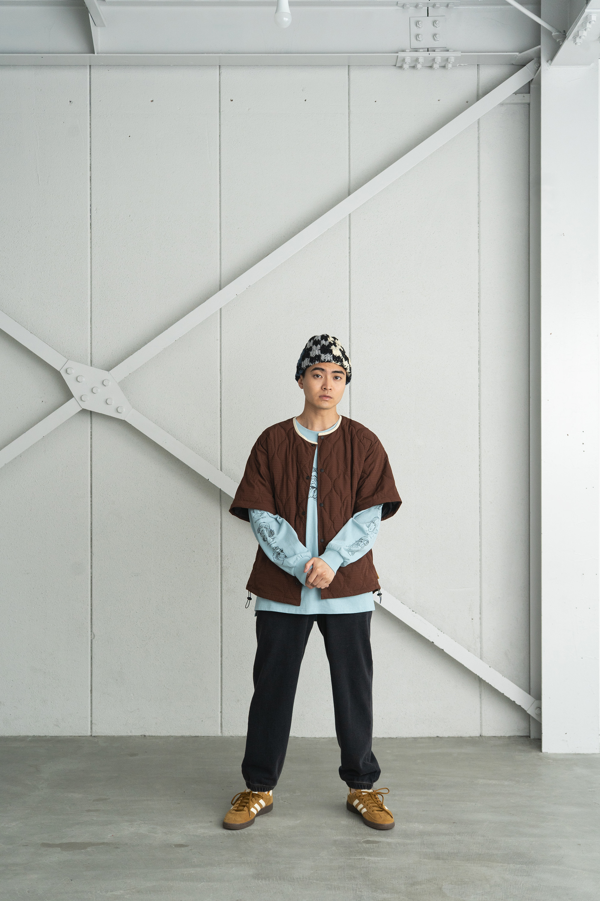 LOOK 03