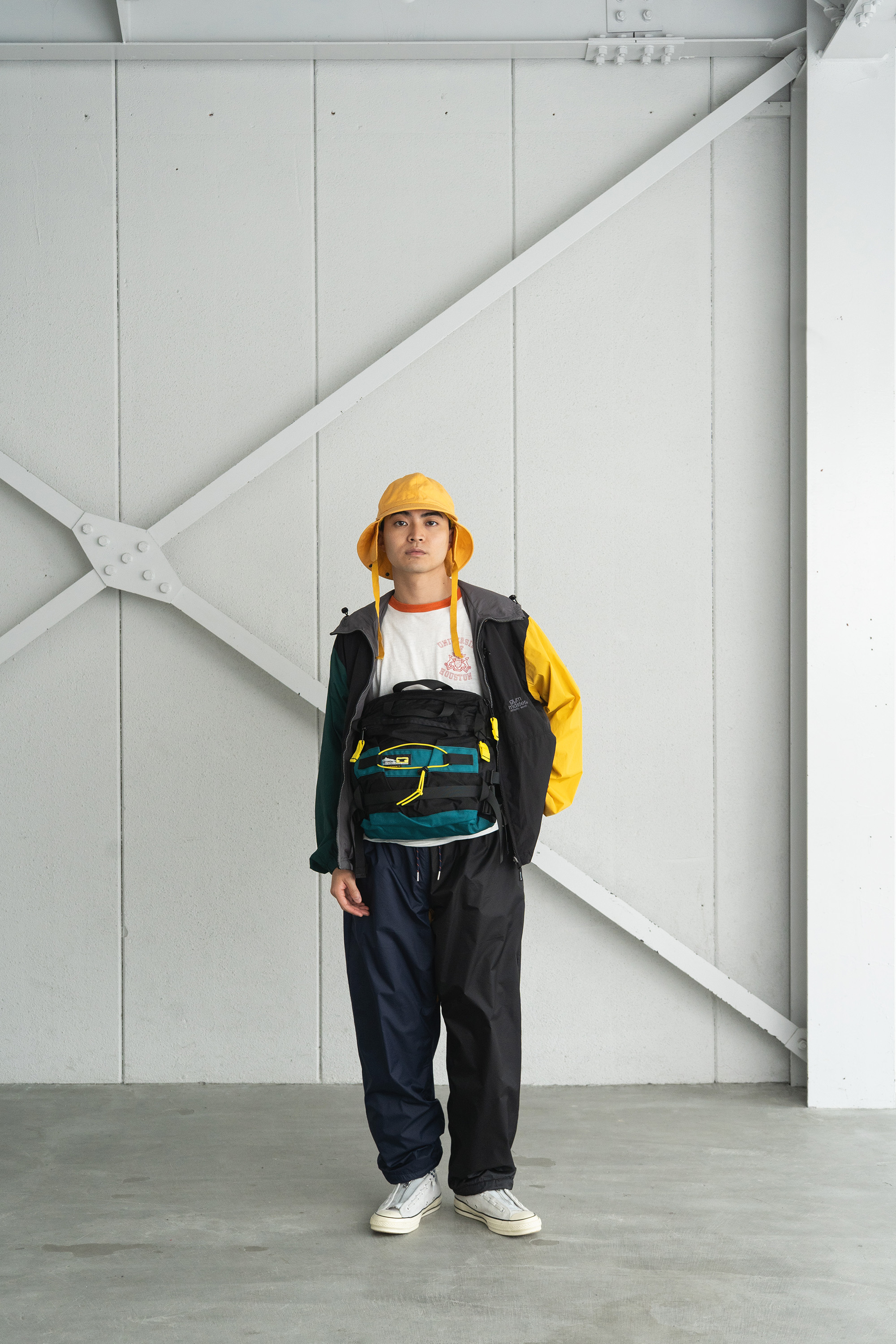 LOOK 03